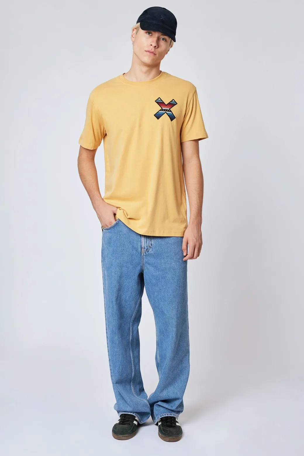 CAMISETA CLASSIC AMARILLA