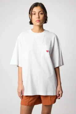 CAMISETA HEART POCKET BLANCA
