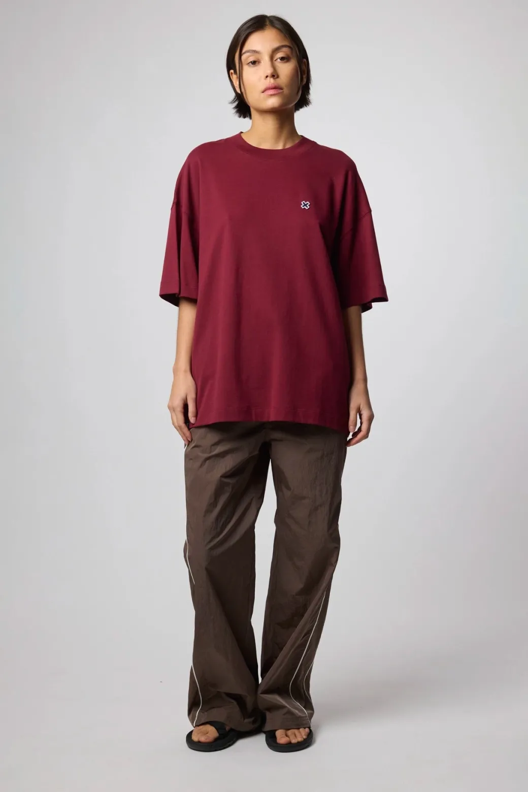 CAMISETA PATCH BURGUNDY