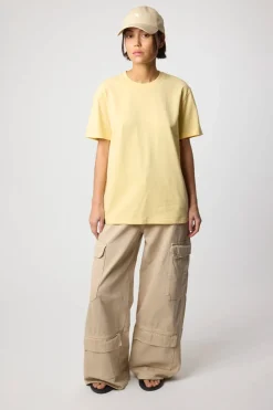 CAMISETA REEF LIGHT YELLOW