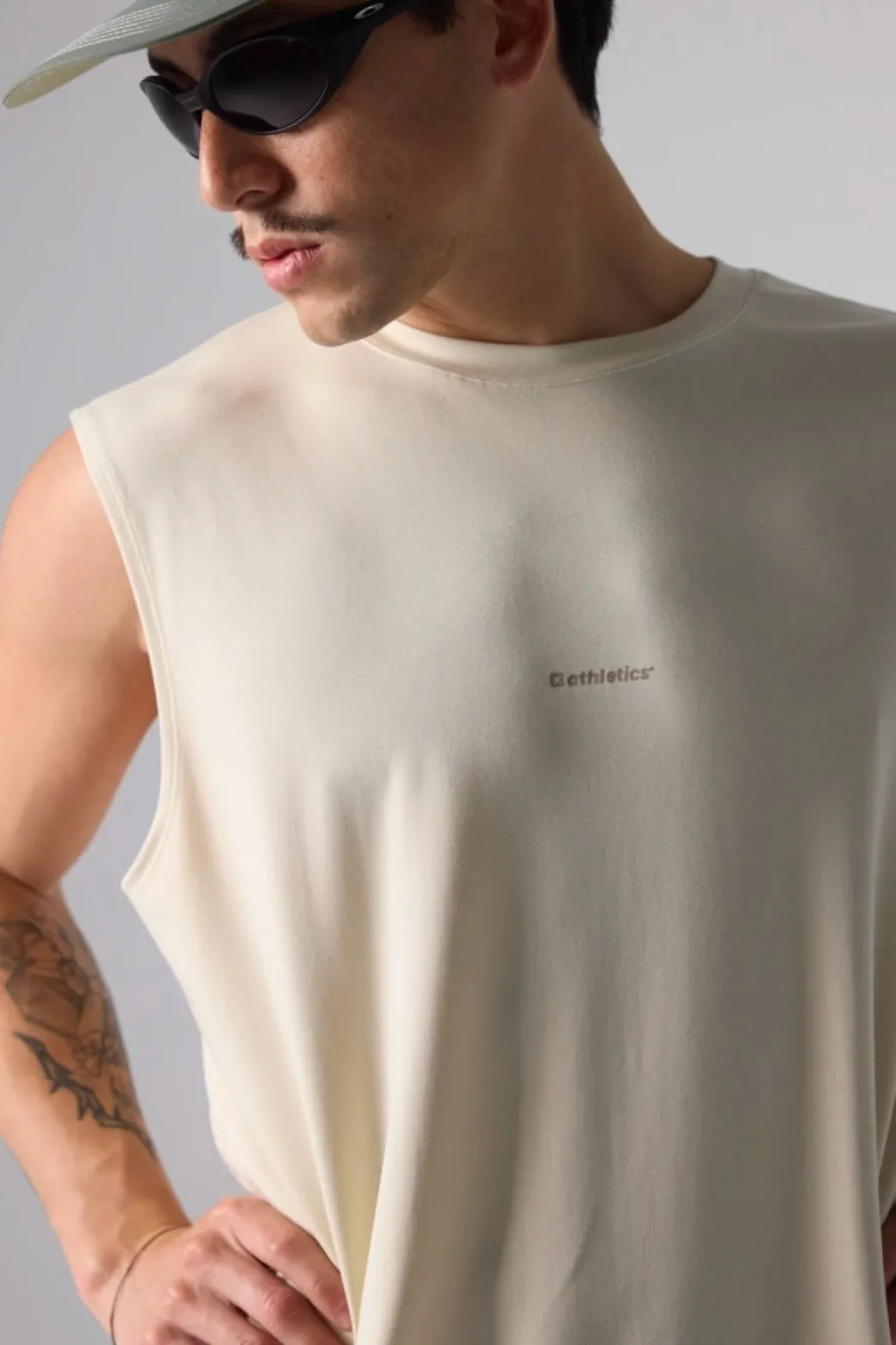 CAMISETA SIN MANGAS ACTIVE DUSTY CREAM