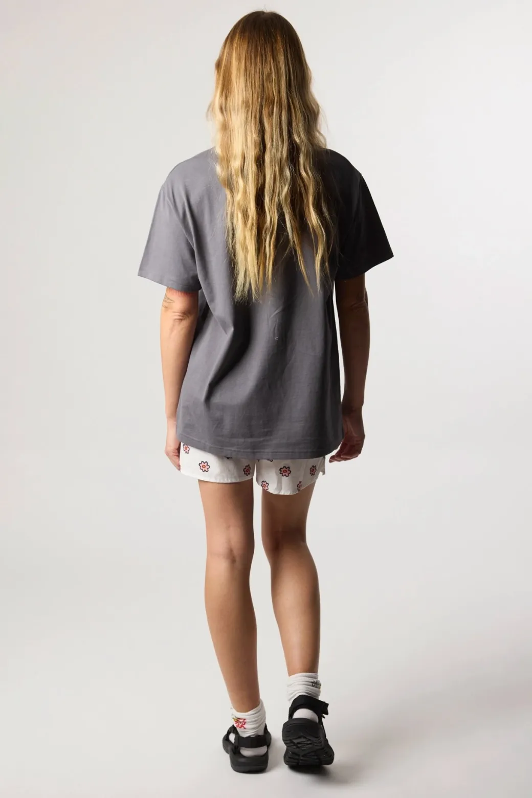 CAMISETA SUN SEEKERS ASH