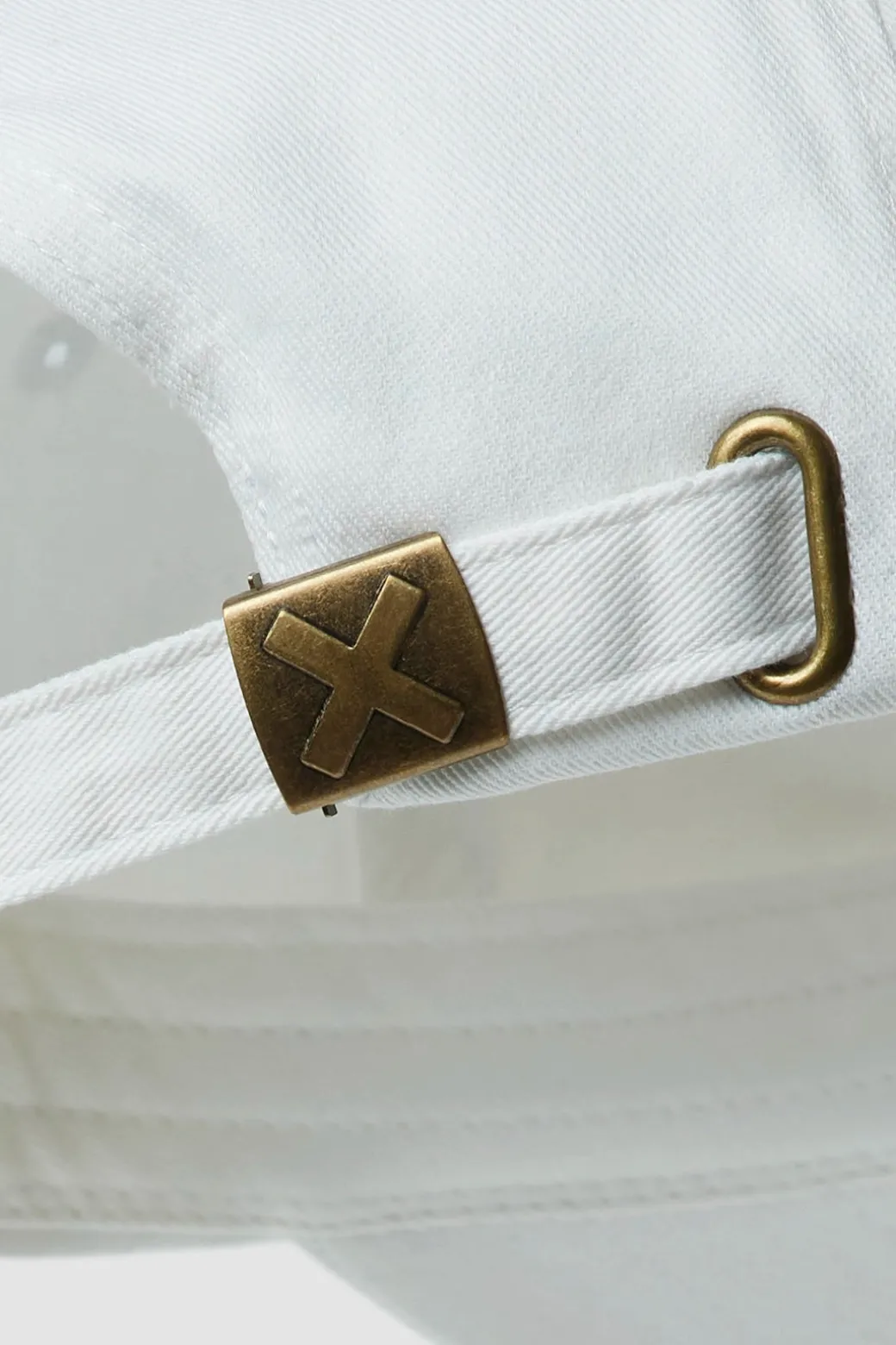 GORRA CLASSIC BLANCA