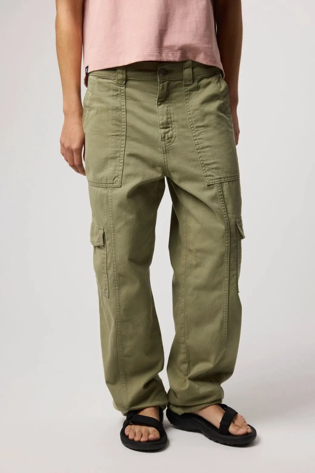 PANTALÓN CARGO MUJER DAISY IGUANA GREEN