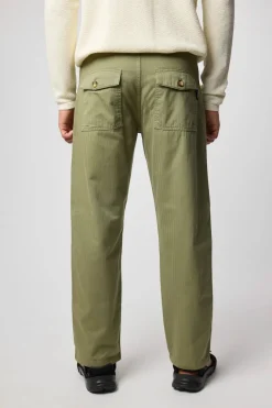 PANTALÓN STRAIGHT PATCHED IGUANA GREEN