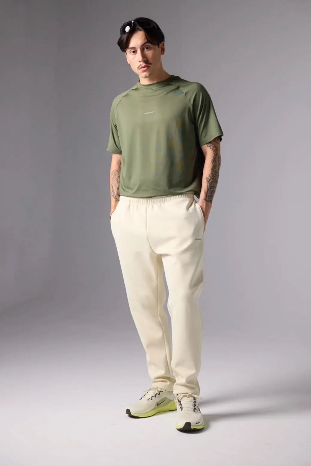 PANTALÓN TECH DUSTY CREAM