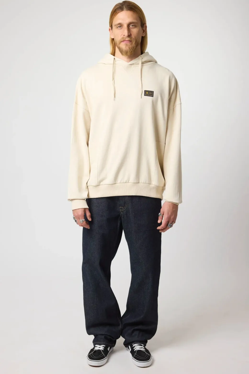 SUDADERA CON CAPUCHA BASIC PREMIUM CRD BLANCO ROTO