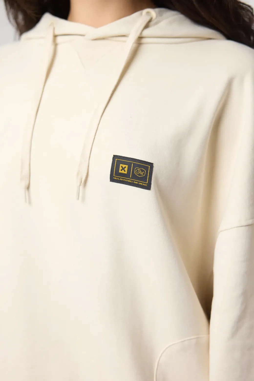 SUDADERA CON CAPUCHA BASIC PREMIUM CRD BLANCO ROTO