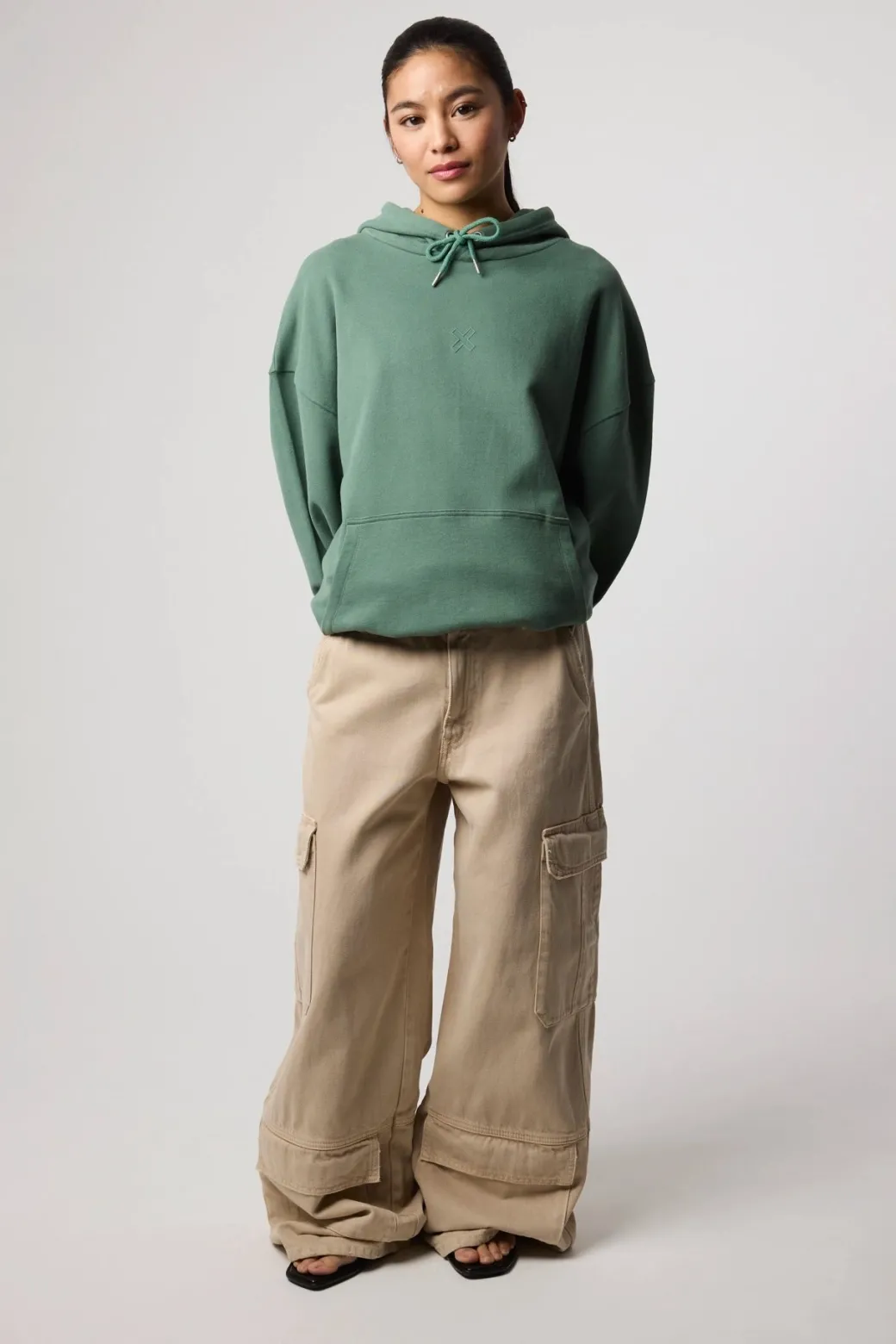 SUDADERA CON CAPUCHA BONFIRE PINE GREEN