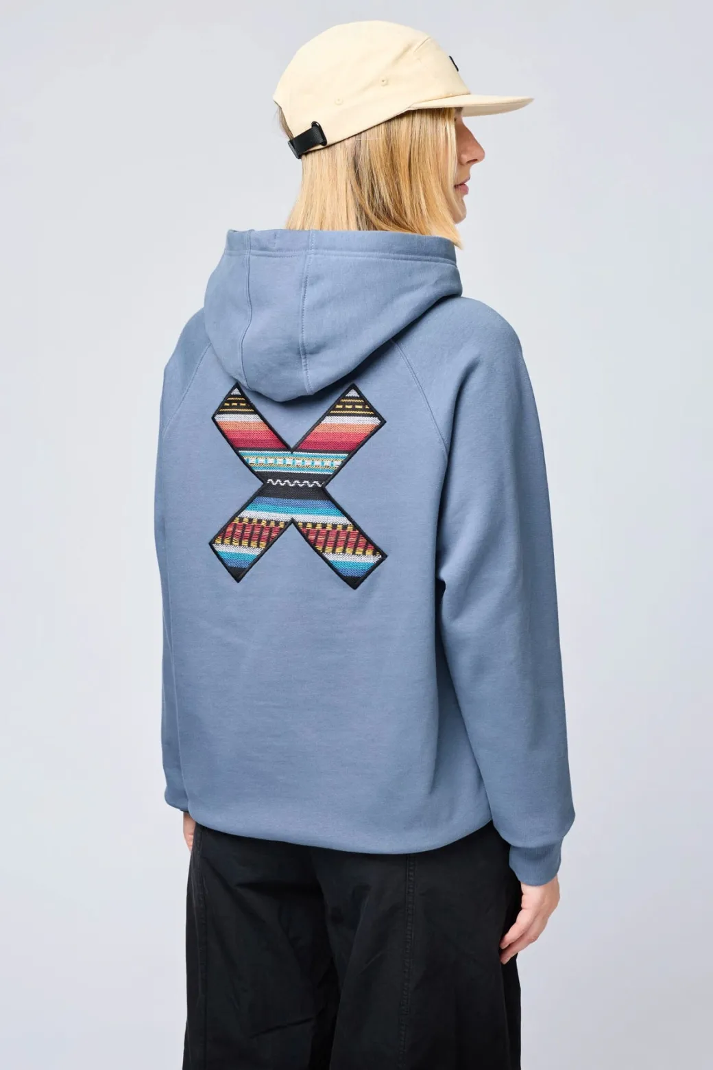SUDADERA CON CAPUCHA CLASSIC SKY BLUE