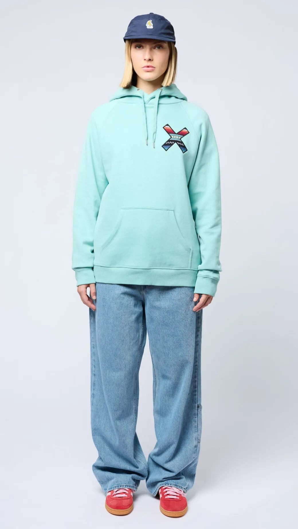 SUDADERA CON CAPUCHA CLASSIC ACQUA