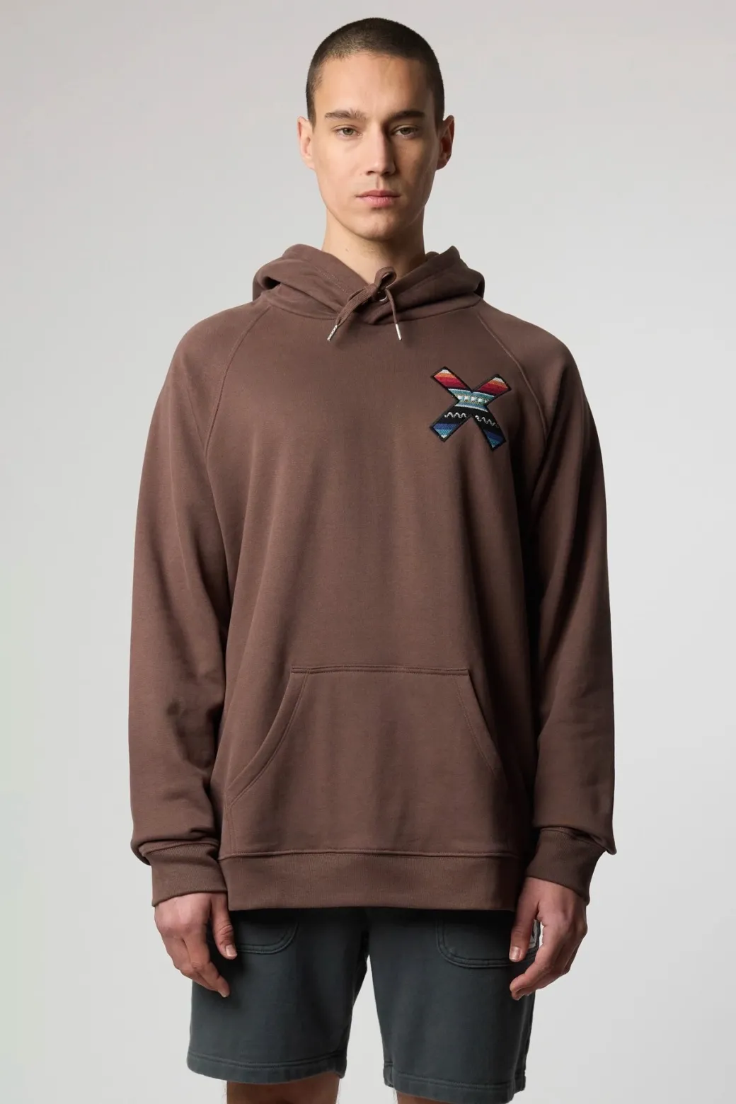 SUDADERA CON CAPUCHA CLASSIC TAPIOCA