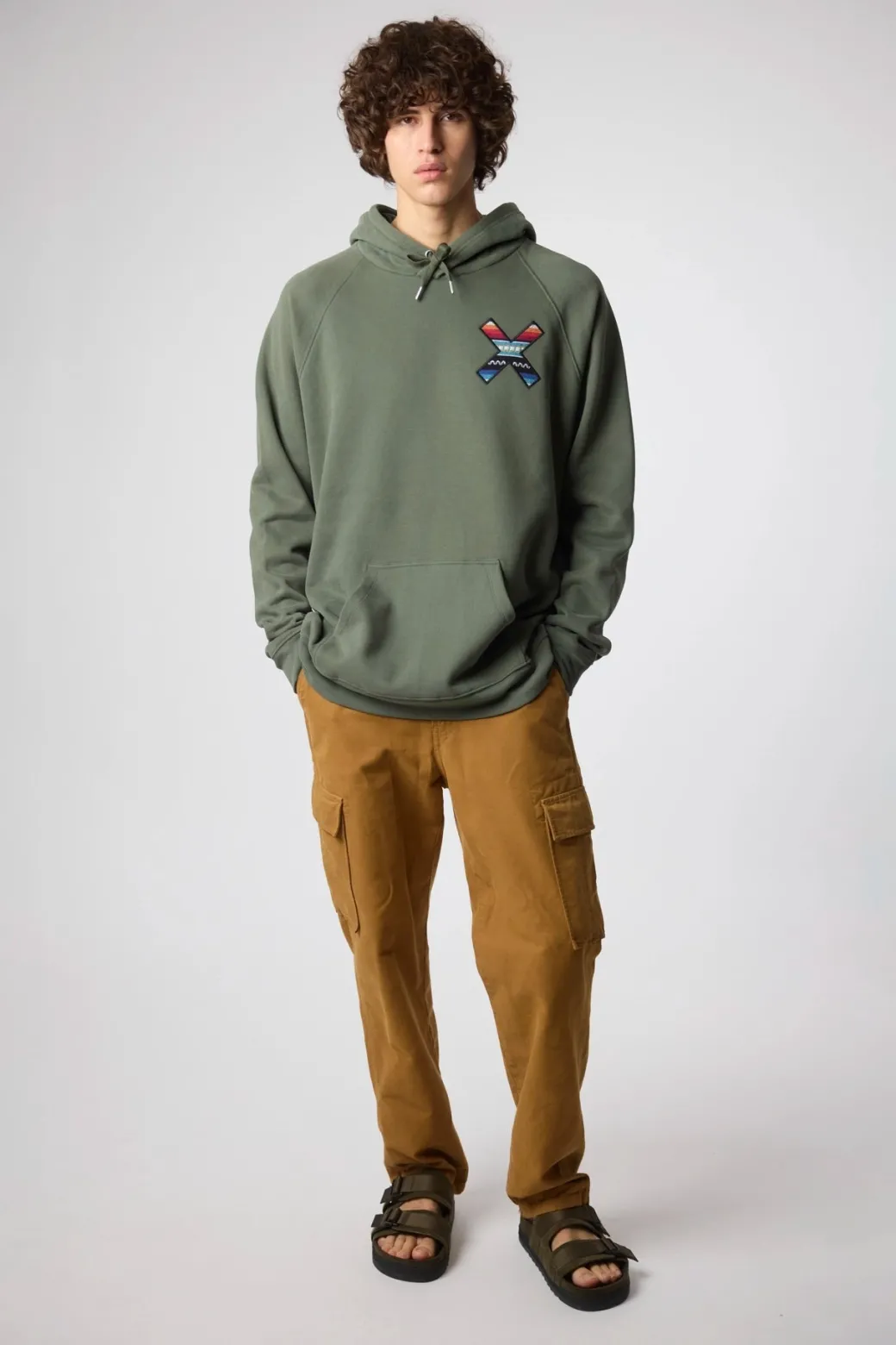 SUDADERA CON CAPUCHA CLASSIC CAQUI