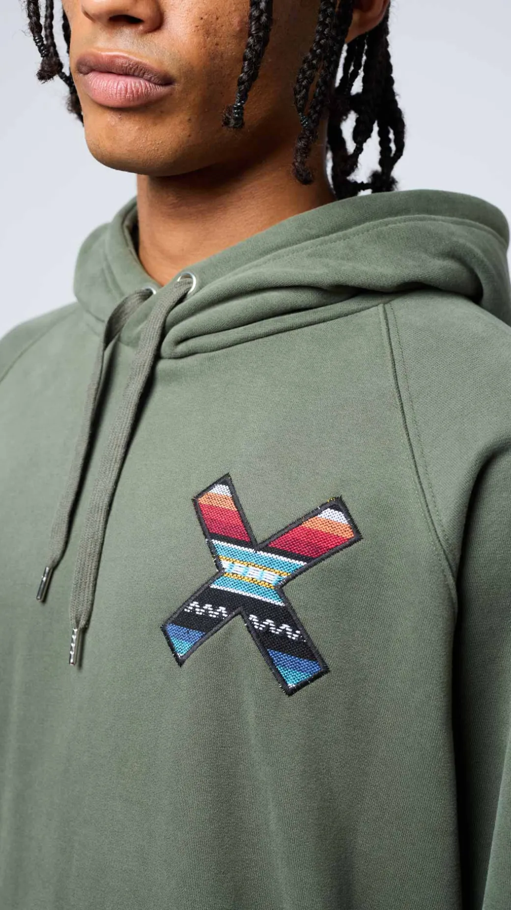 SUDADERA CON CAPUCHA CLASSIC CAQUI