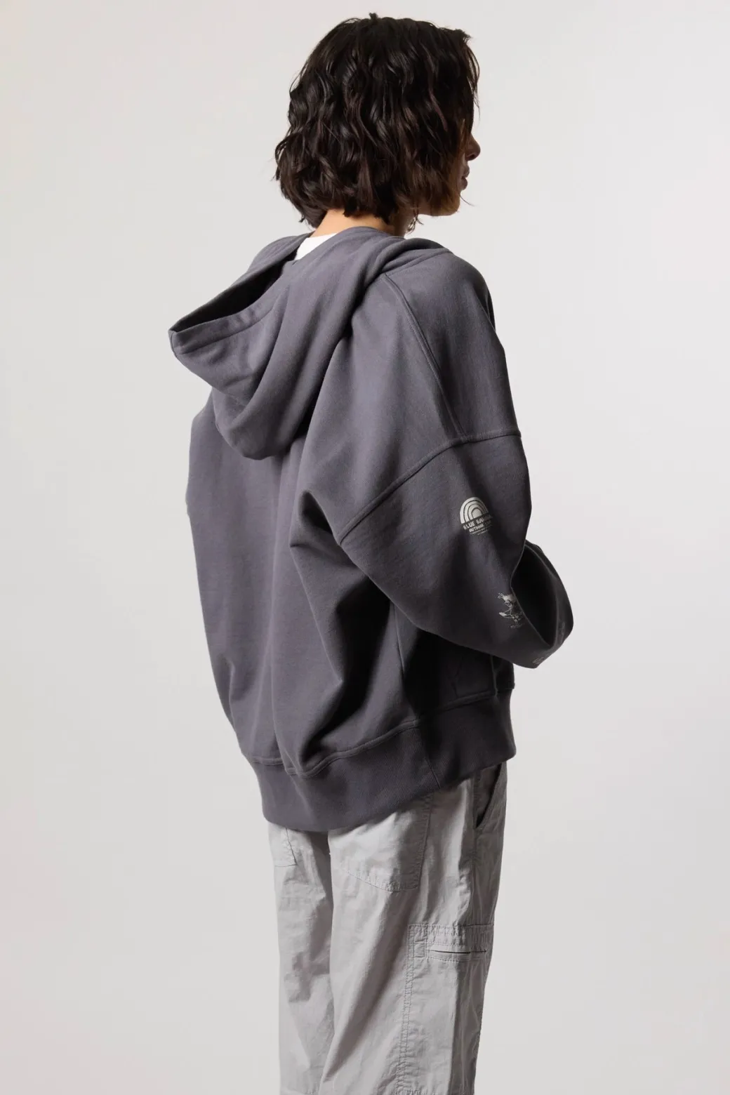 SUDADERA CON CAPUCHA FULL ZIP RANDOM ASH